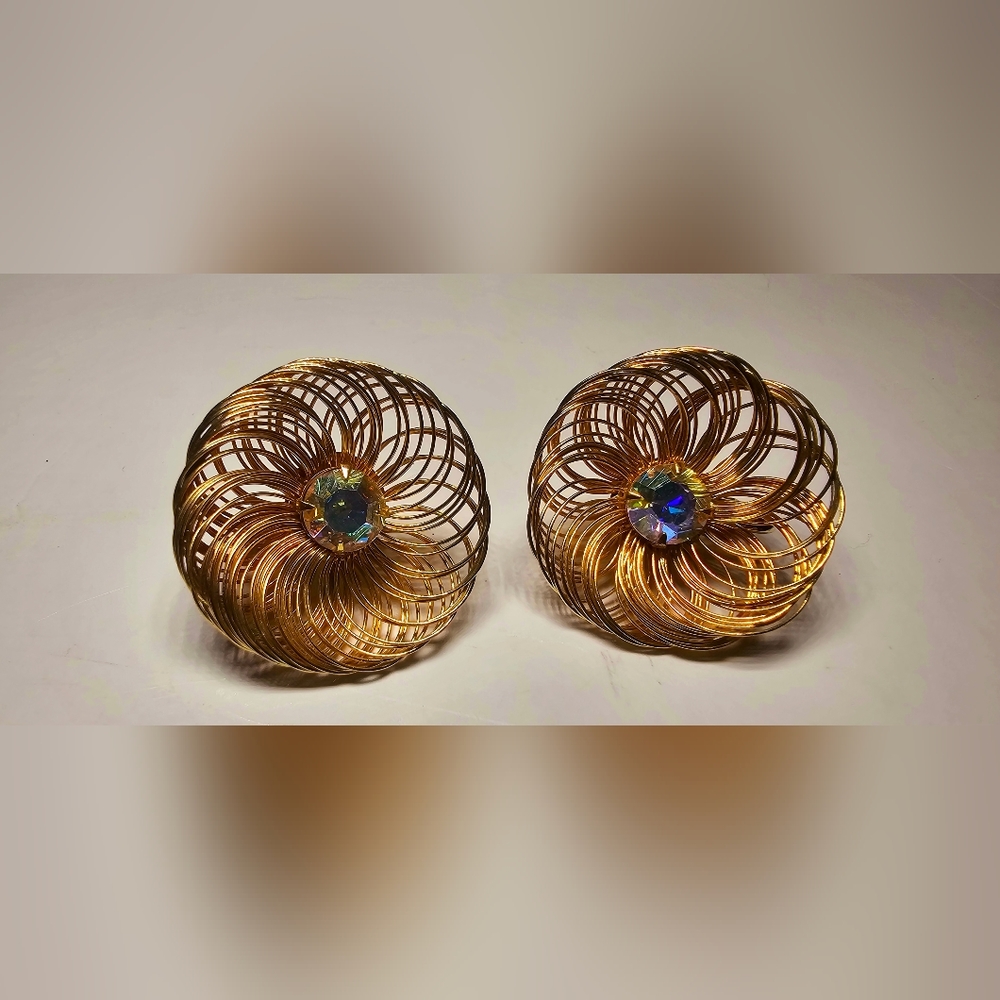 Vintage Sarah Coventry  Gold Plated Spun Wired Flower AB Rhinestone clip on earr